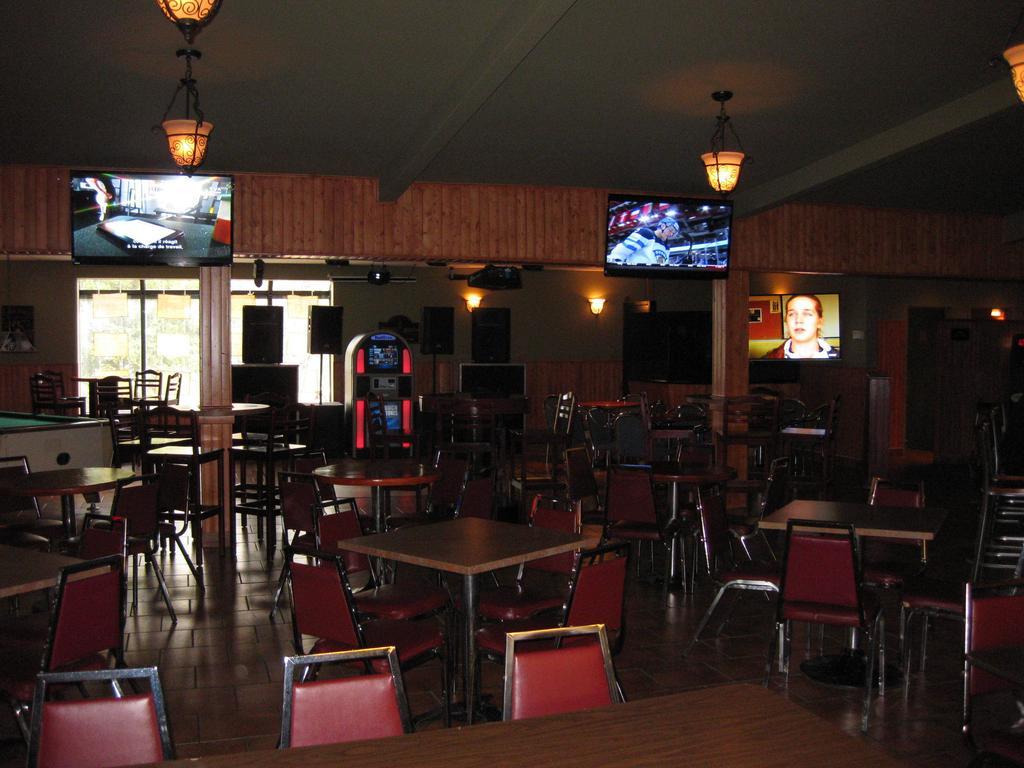 Hôtel Matagami Extérieur photo