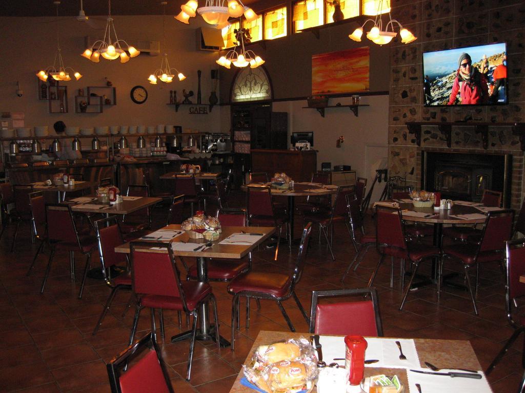 Hôtel Matagami Extérieur photo