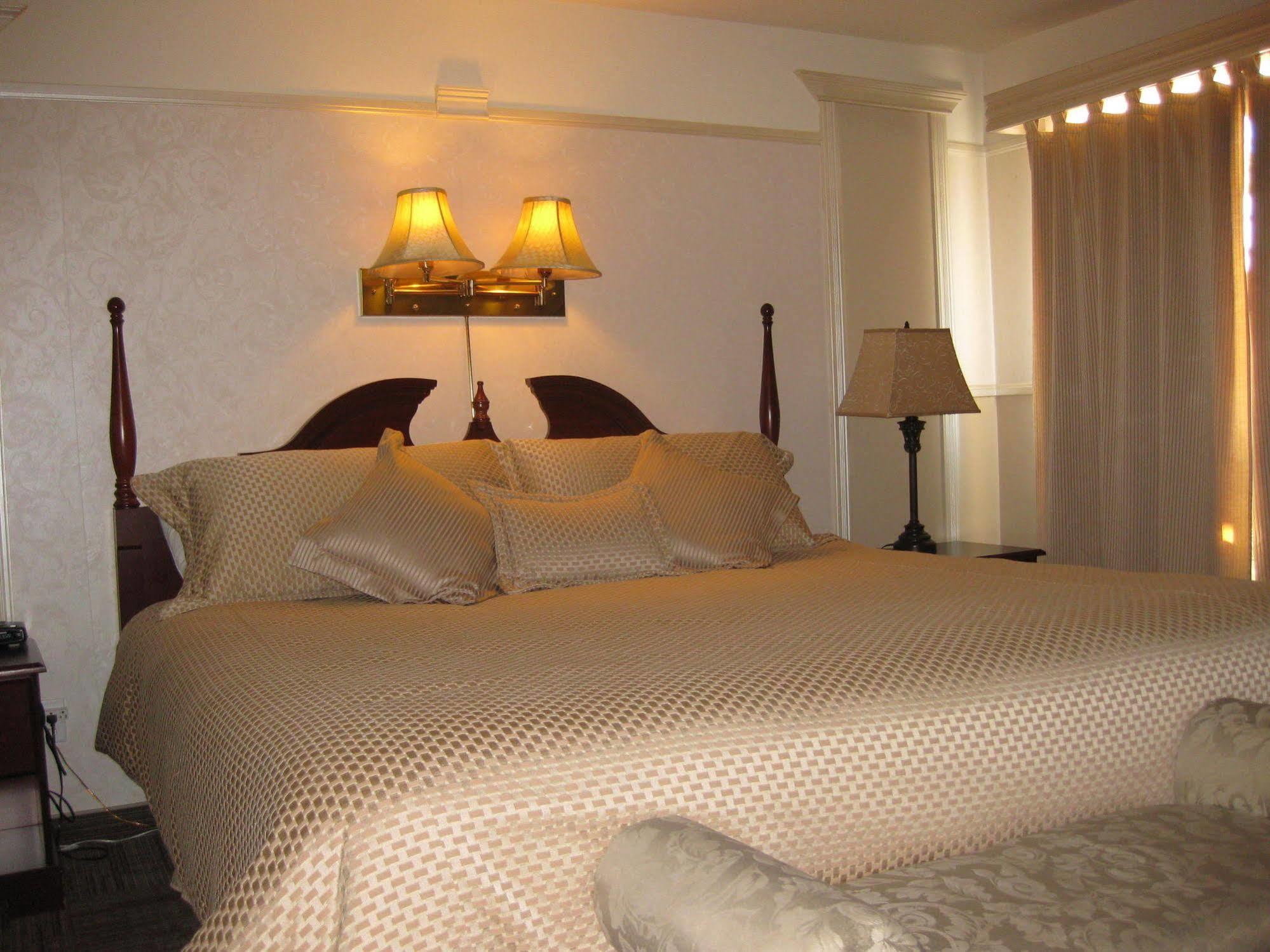 Hôtel Matagami Extérieur photo